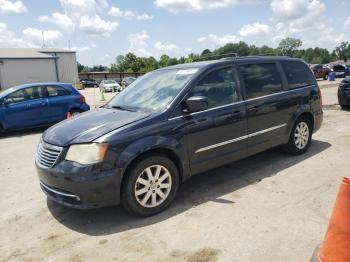  Salvage Chrysler Minivan