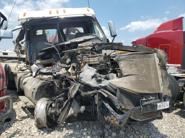  Salvage Freightliner Cascadia 1