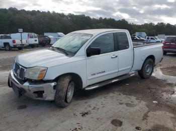  Salvage Nissan Titan