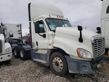  Salvage Freightliner Cascadia 1