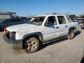  Salvage Chevrolet Avalanche