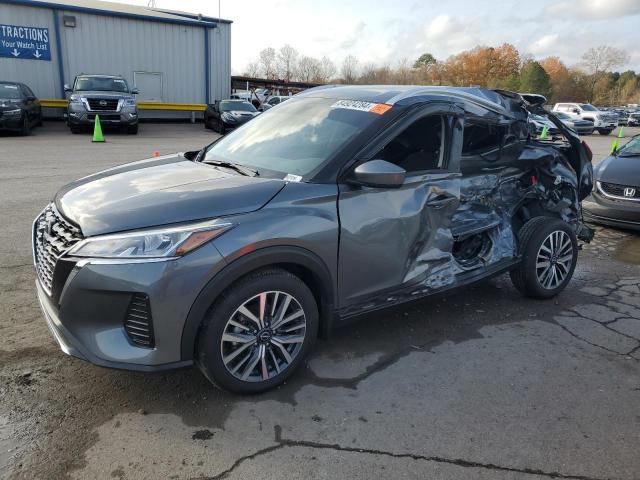  Salvage Nissan Kicks