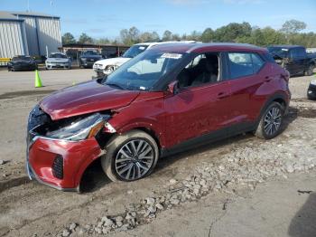  Salvage Nissan Kicks