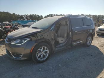  Salvage Chrysler Pacifica