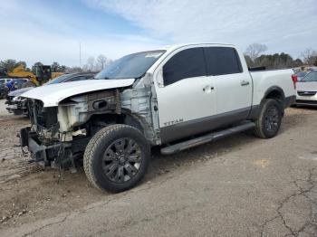  Salvage Nissan Titan