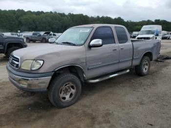  Salvage Toyota Tundra