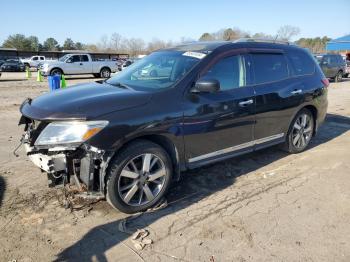  Salvage Nissan Pathfinder