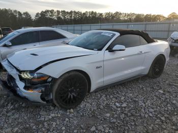  Salvage Ford Mustang