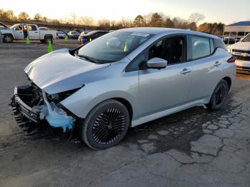  Salvage Nissan LEAF