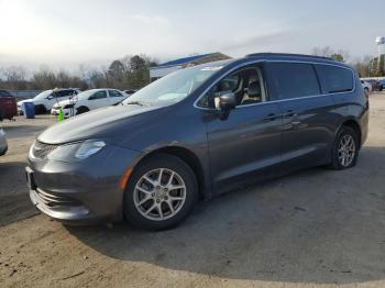  Salvage Chrysler Minivan