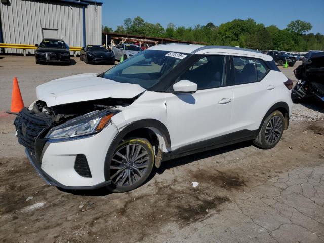  Salvage Nissan Kicks