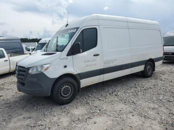  Salvage Mercedes-Benz Sprinter