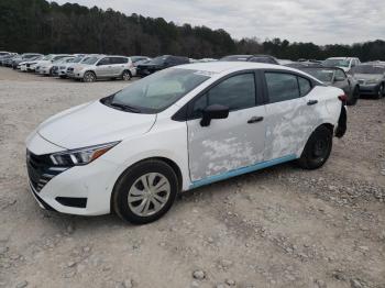 Salvage Nissan Versa
