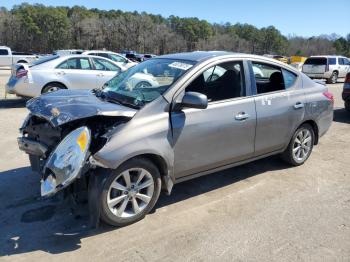  Salvage Nissan Versa