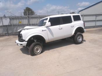  Salvage Ford Bronco