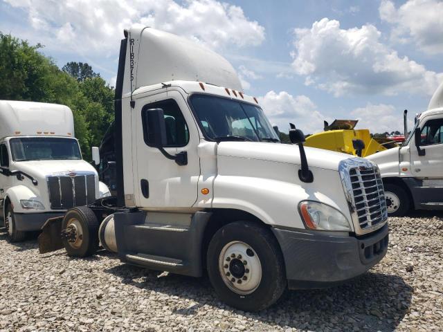  Salvage Freightliner Cascadia