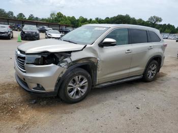  Salvage Toyota Highlander
