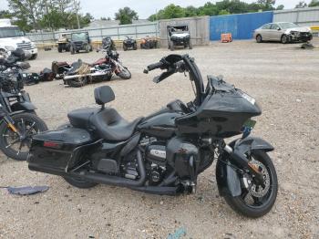  Salvage Harley-Davidson Fltrk