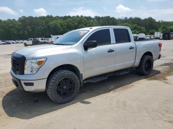  Salvage Nissan Titan