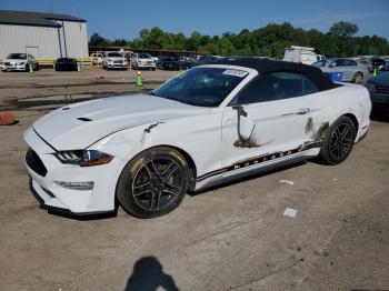  Salvage Ford Mustang