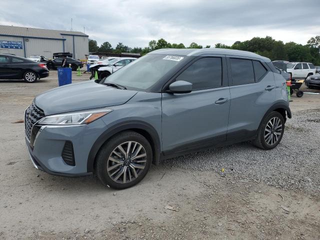  Salvage Nissan Kicks