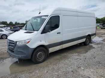  Salvage Mercedes-Benz Sprinter