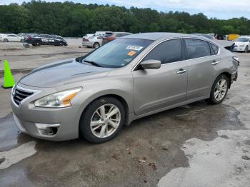  Salvage Nissan Altima