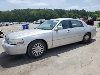  Salvage Lincoln Towncar