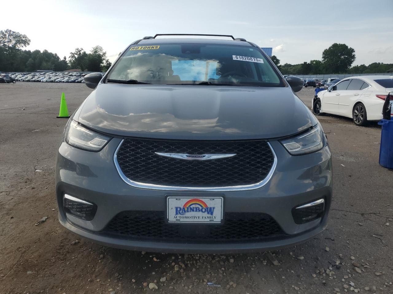 Chrysler Pacifica Touring L Image 12