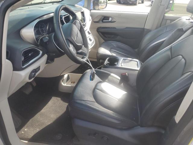 Chrysler Pacifica Touring L Image 6