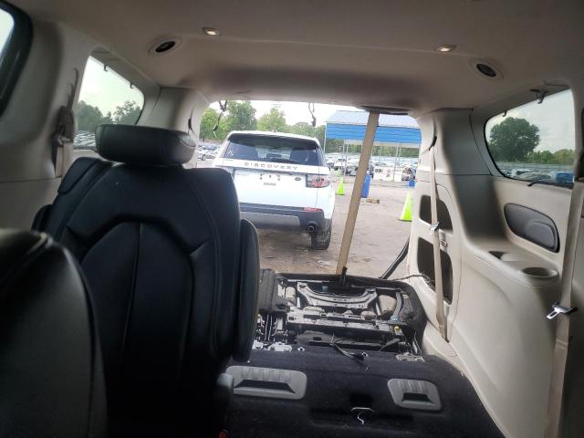 Chrysler Pacifica Touring L Image 7