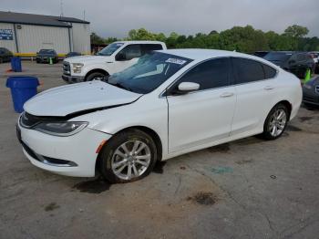  Salvage Chrysler 200