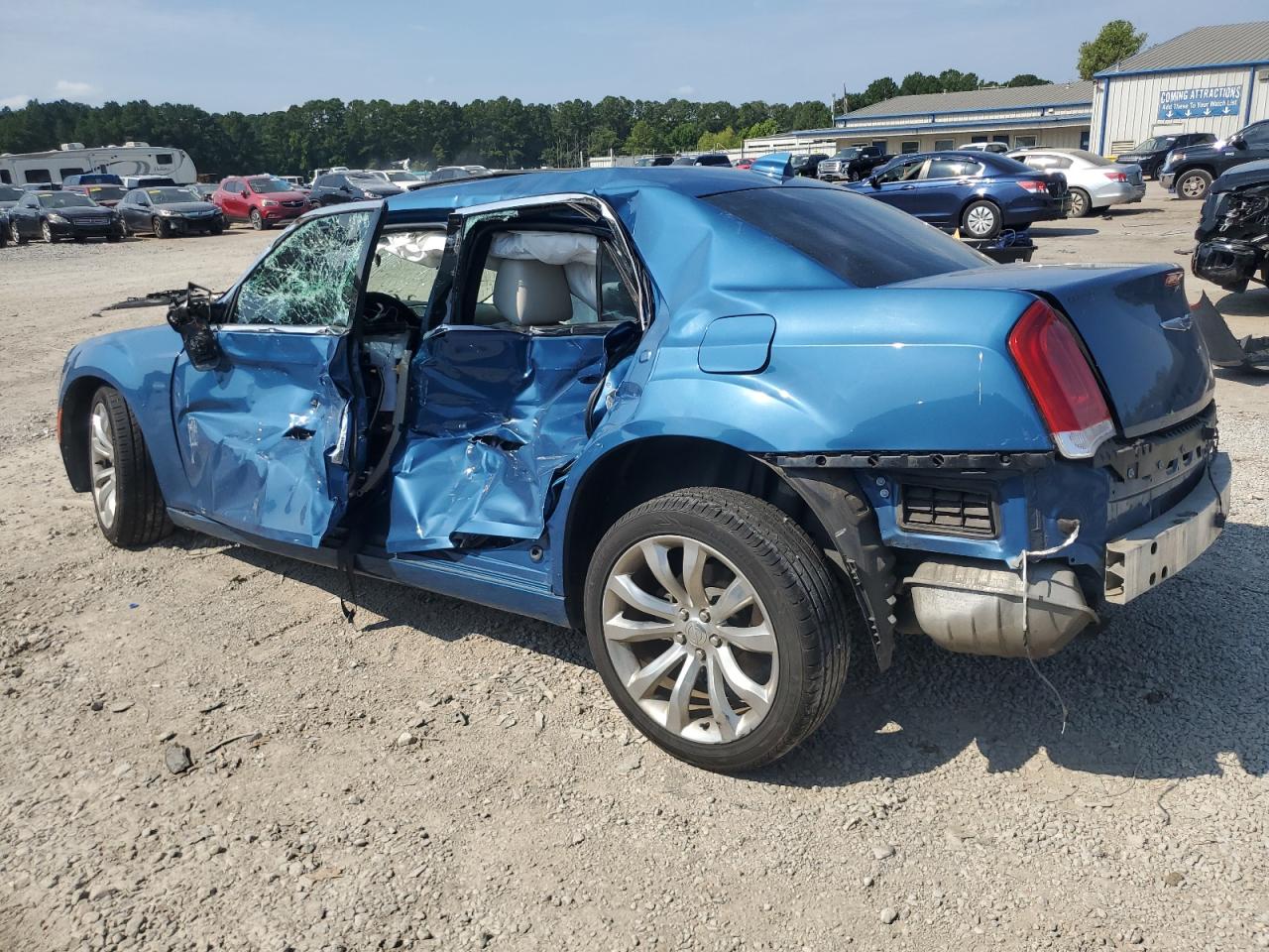 Chrysler 300 Touring Image 2