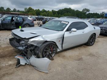  Salvage Dodge Challenger