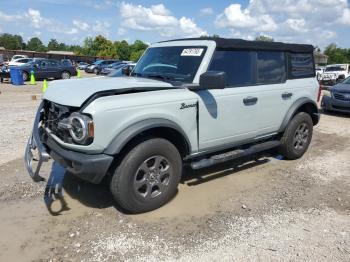  Salvage Ford Bronco