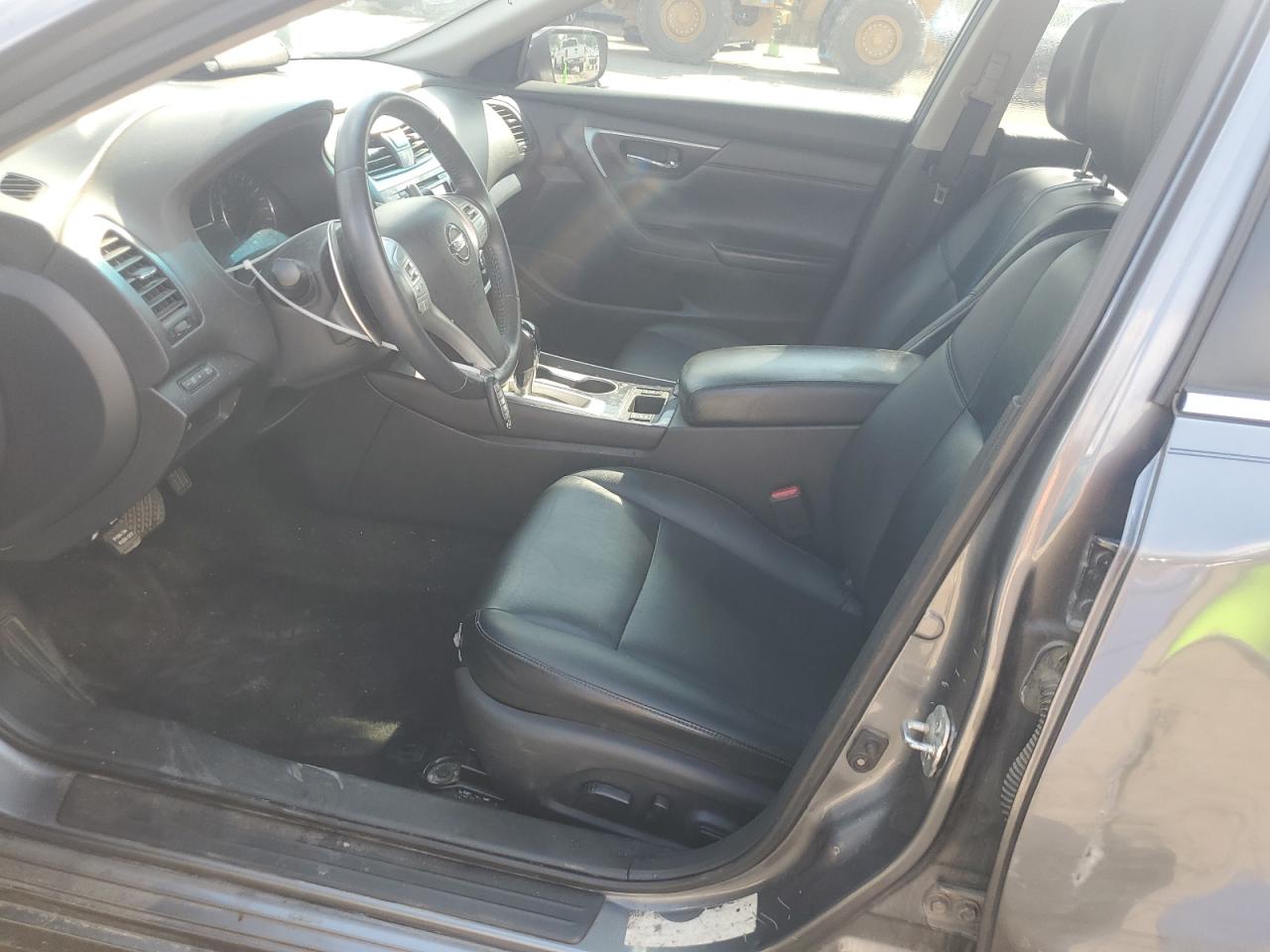 Nissan Altima 2.5 Image 10