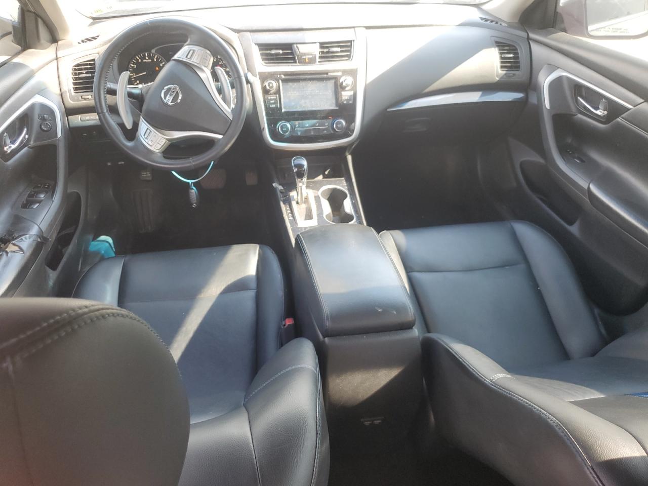 Nissan Altima 2.5 Image 12