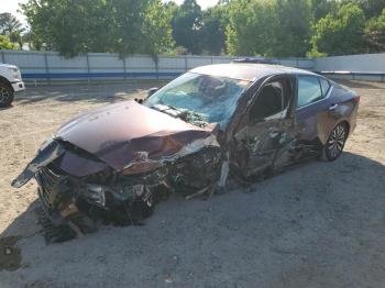  Salvage Nissan Altima