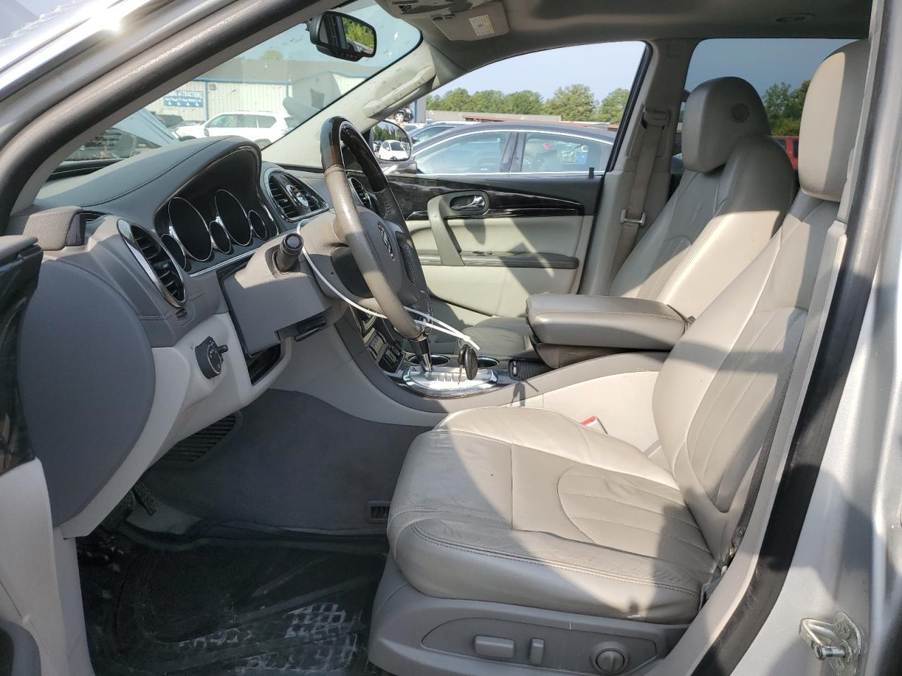 Buick Enclave Image 12