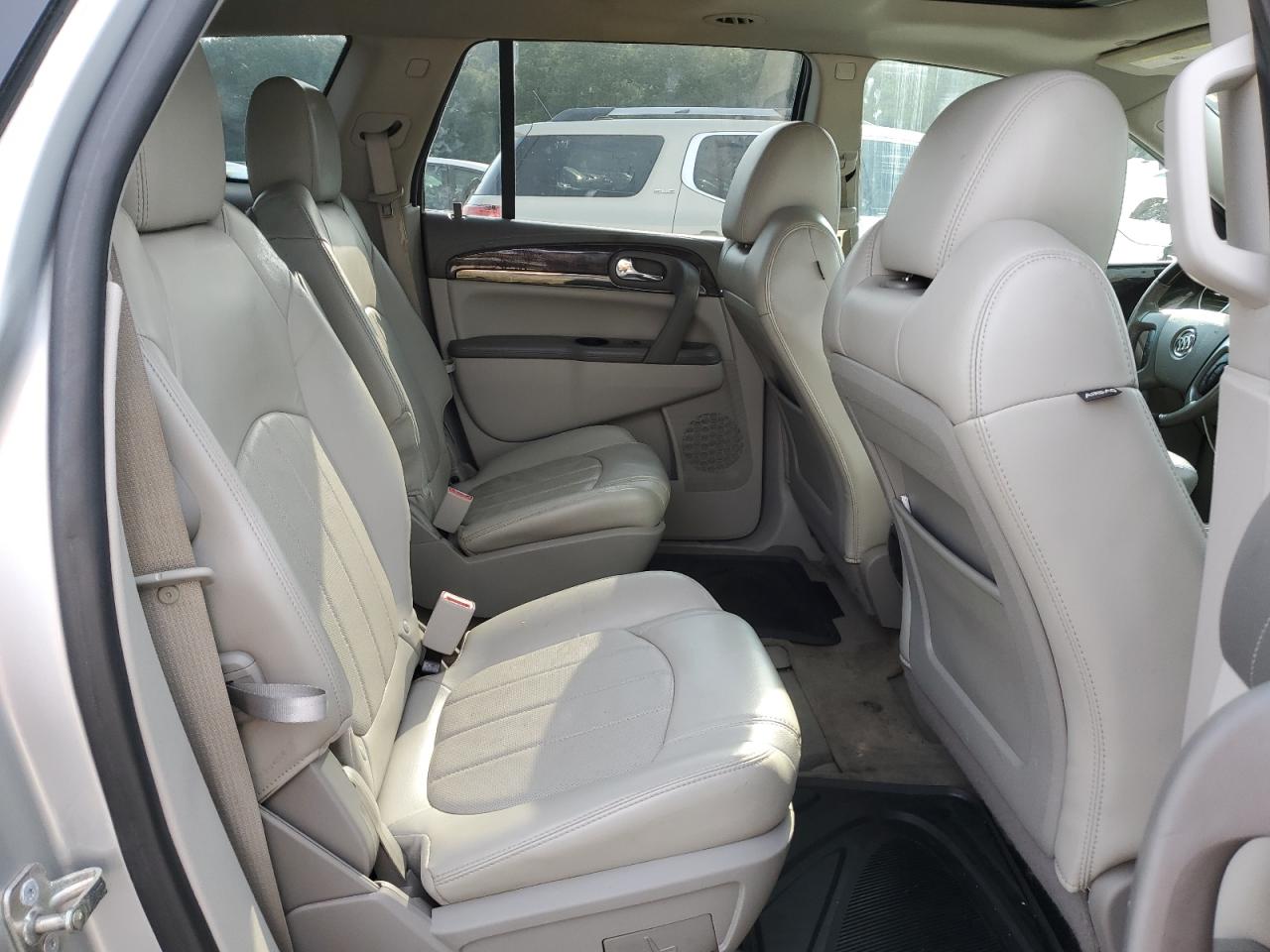 Buick Enclave Image 11