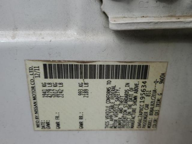 Nissan Altima Base Image 9