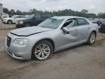  Salvage Chrysler 300