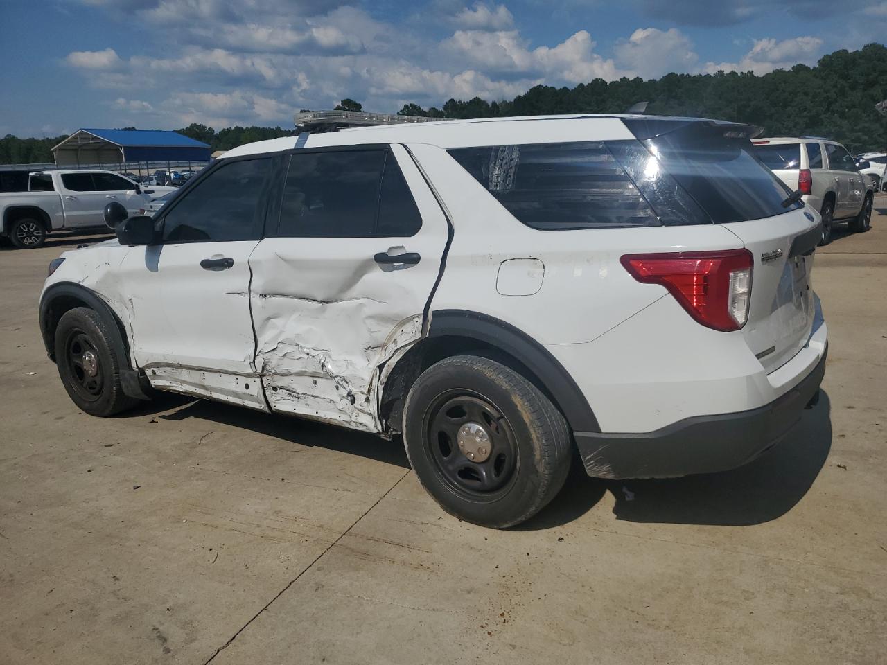 Ford Explorer Police Interceptor Image 12
