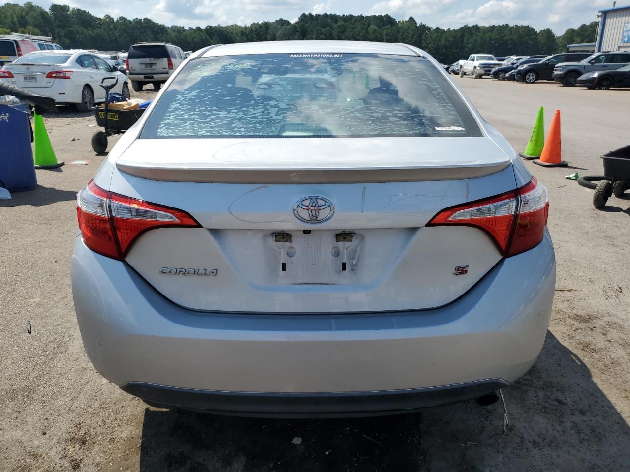 Toyota Corolla L Image 12