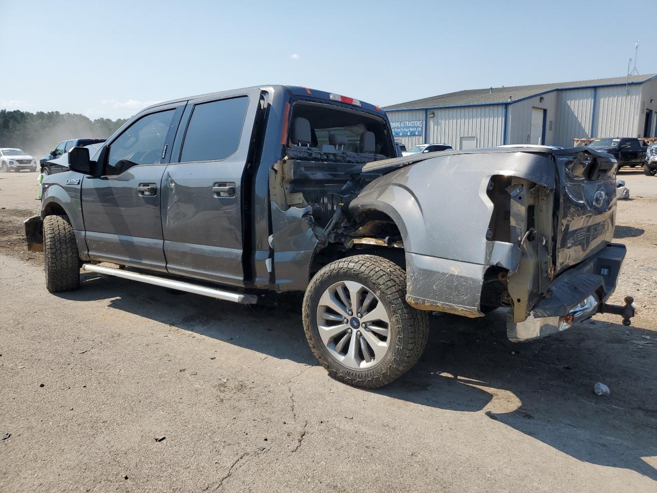 Ford F-150 Supercrew Image 8