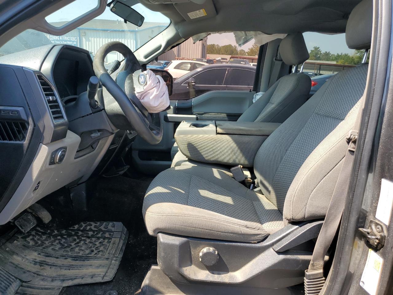 Ford F-150 Supercrew Image 7