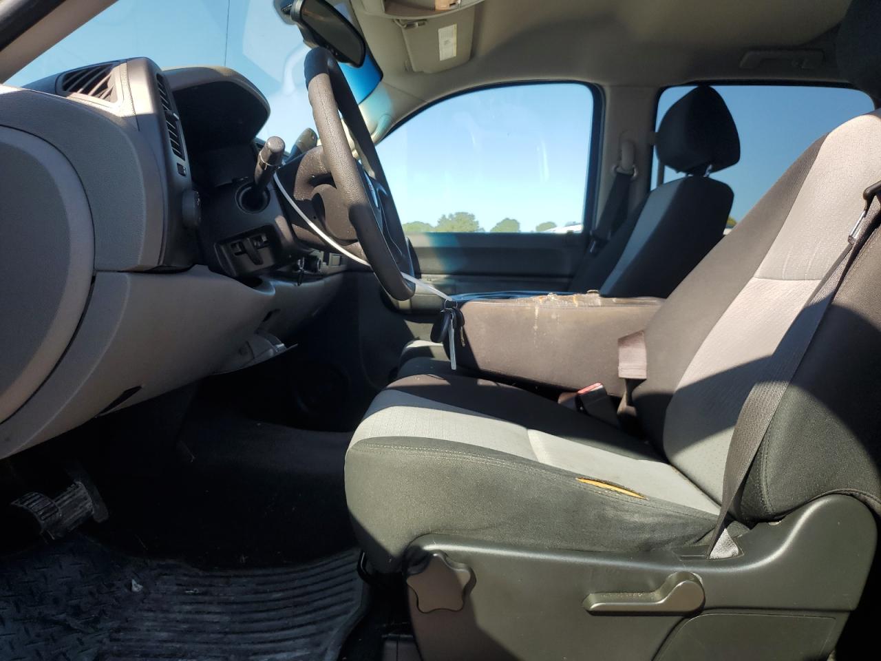 GMC Sierra C1500 Image 9