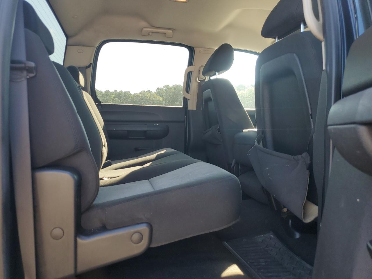 GMC Sierra C1500 Image 6