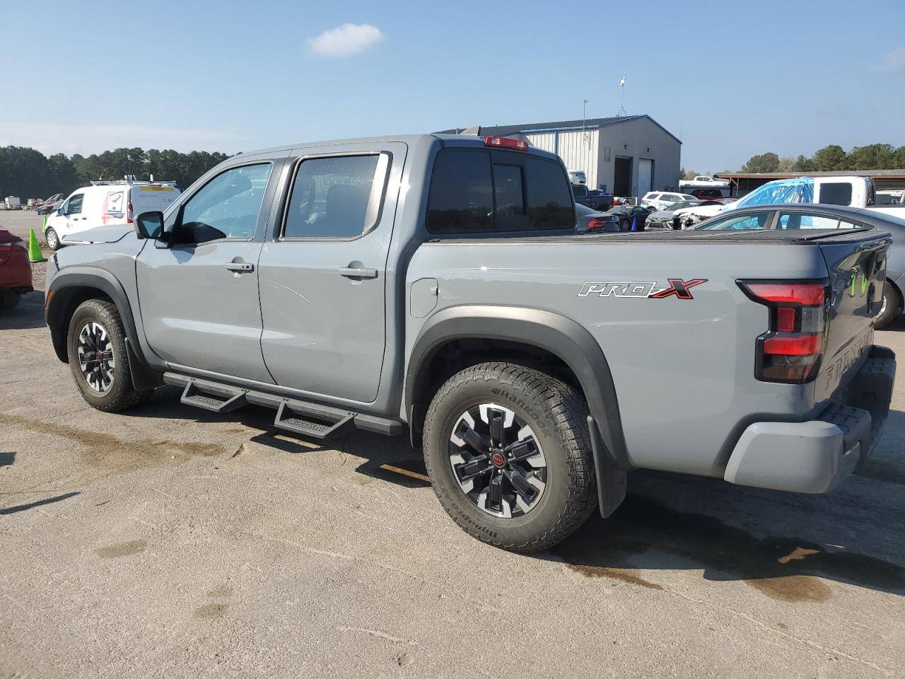 Nissan Frontier S Image 3