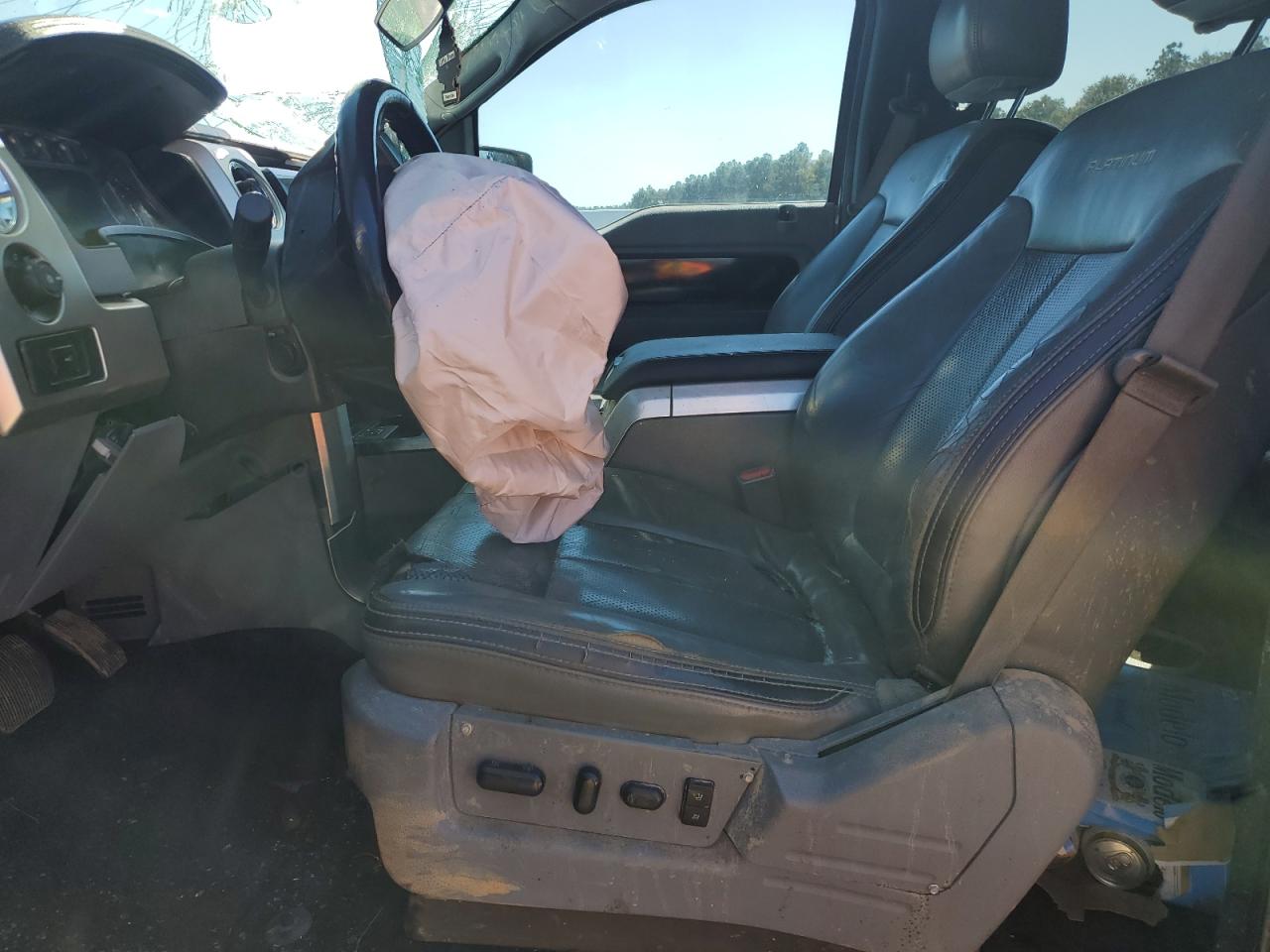 Ford F-150 Supercrew Image 6